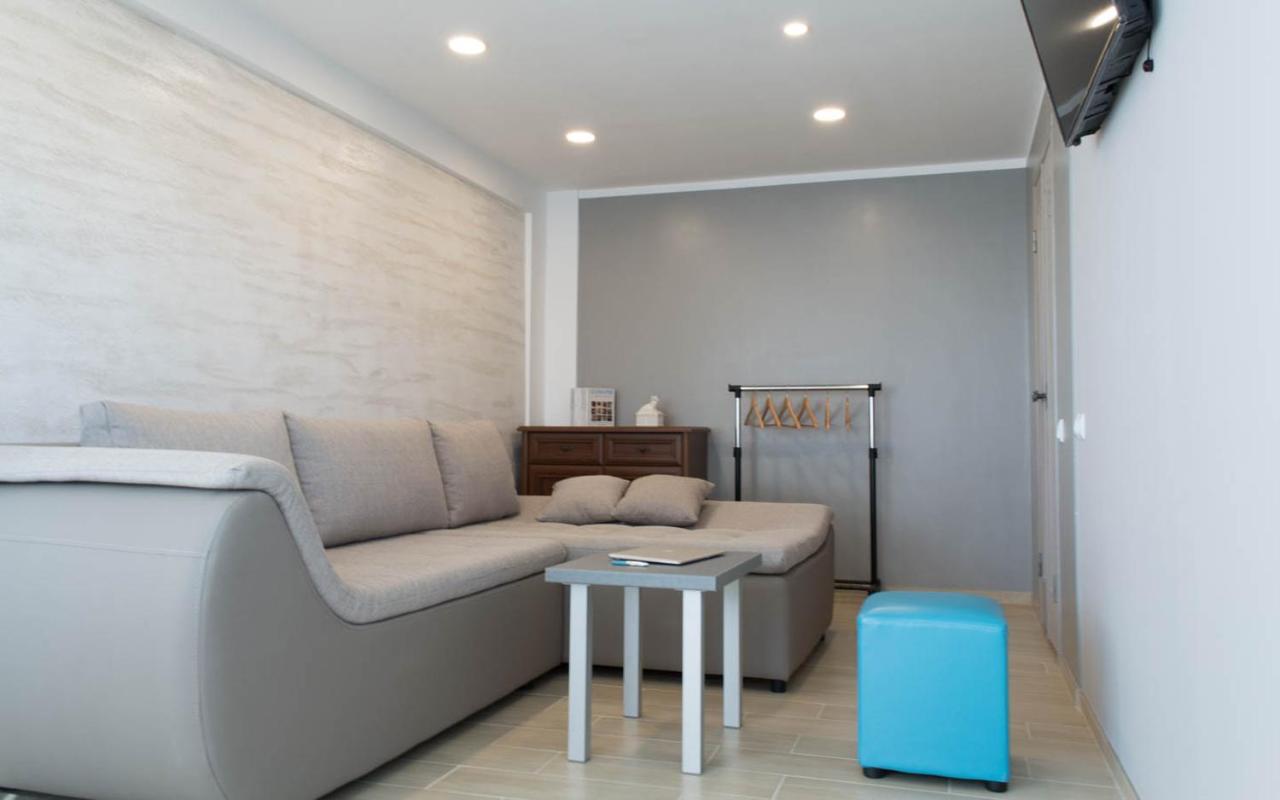 Cozy 2-Room Apartment On Zhvanetsky Boulevard Odessa Luaran gambar